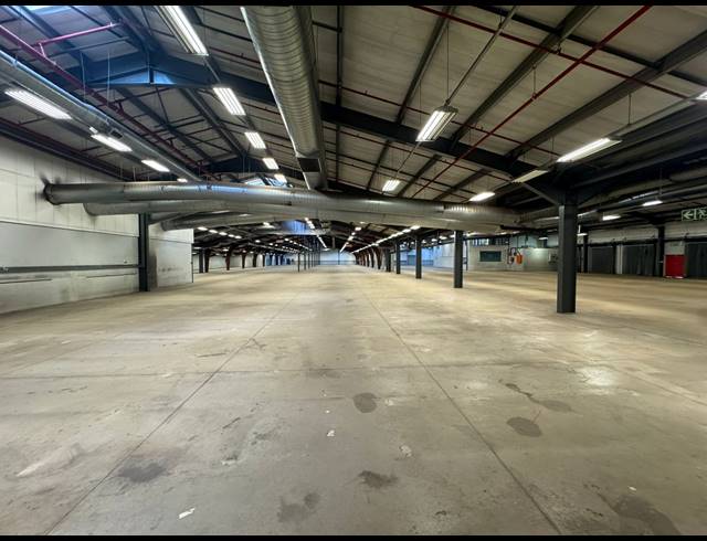 6,873M² WAREHOUSE TO LET IN HERMANSTAD
